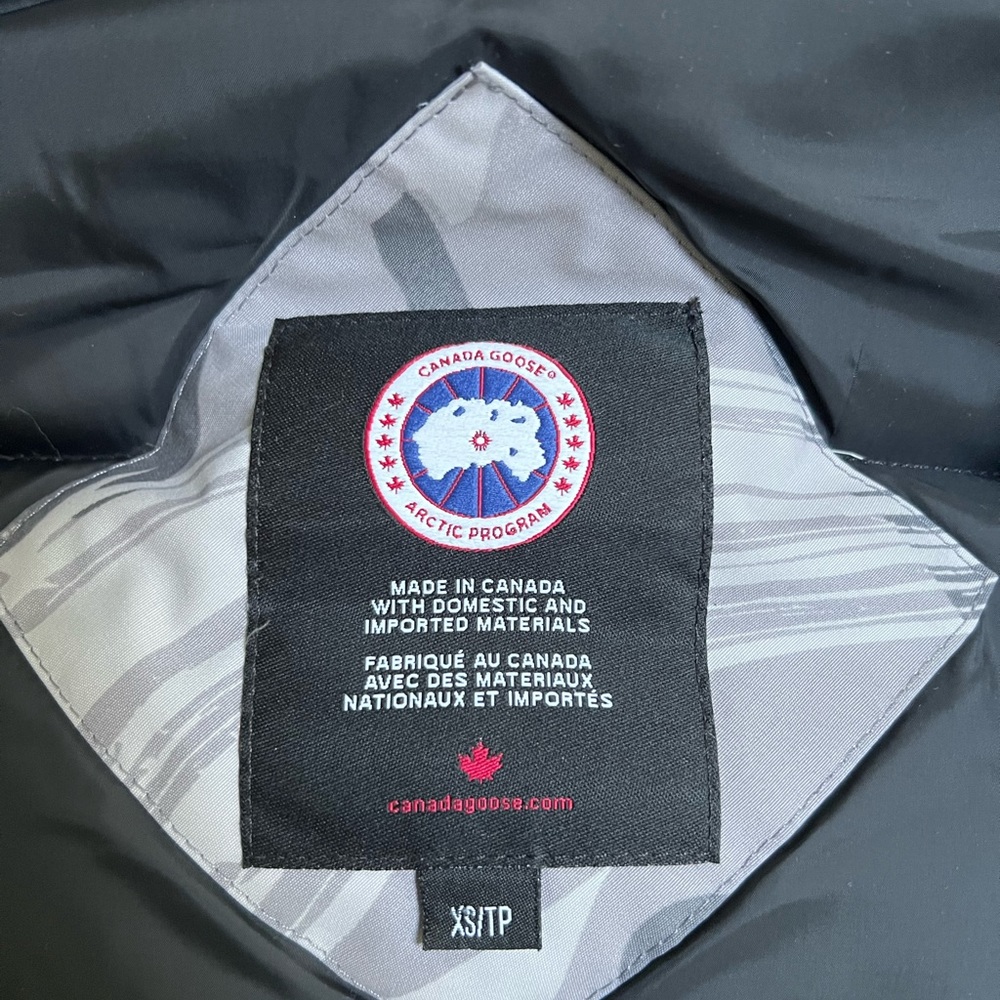 Canada Goose Gray & Black Camouflage Parka with Fur Trim Hood - Picture 12 of 16